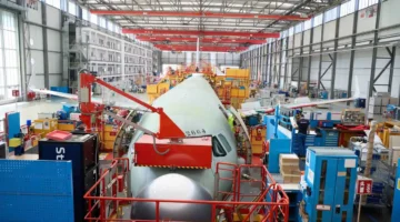 نمو متواضع.. اقتصاد منطقة اليورو يتجاوز تقلبات العام مدعوماً بانتعاش صناعة ألمانيا